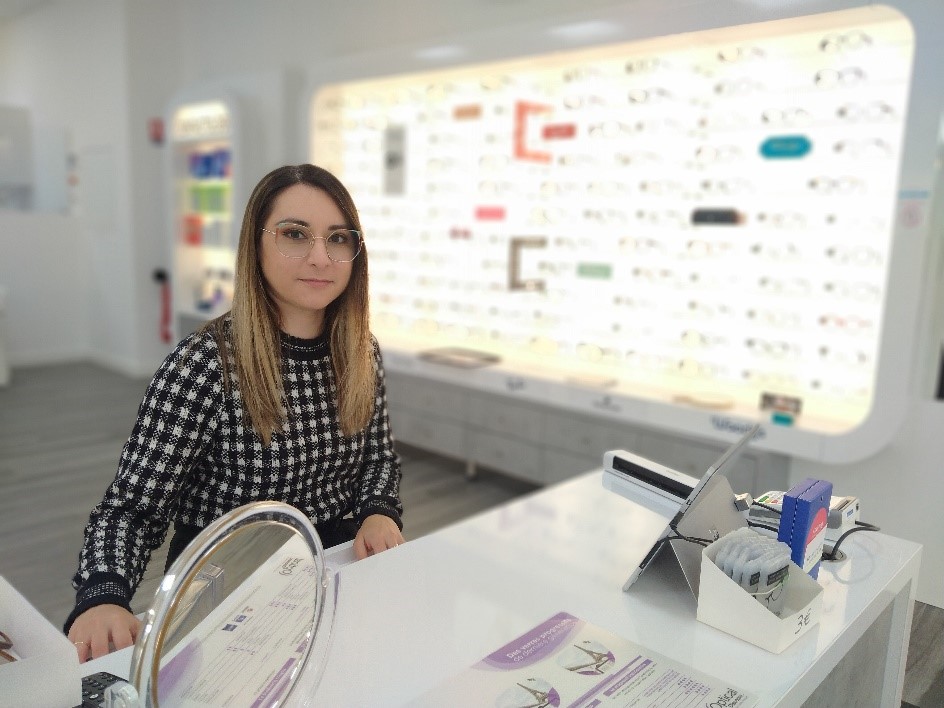 Portrait d'entrepreneur Optical Discount Istres Initiative Ouest Provence